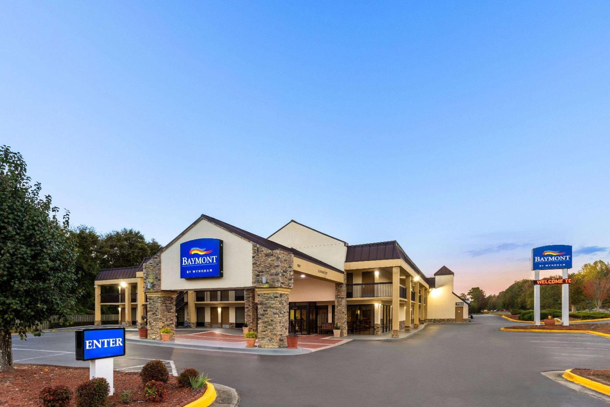 Baymont By Wyndham Griffin Hotel Exterior foto
