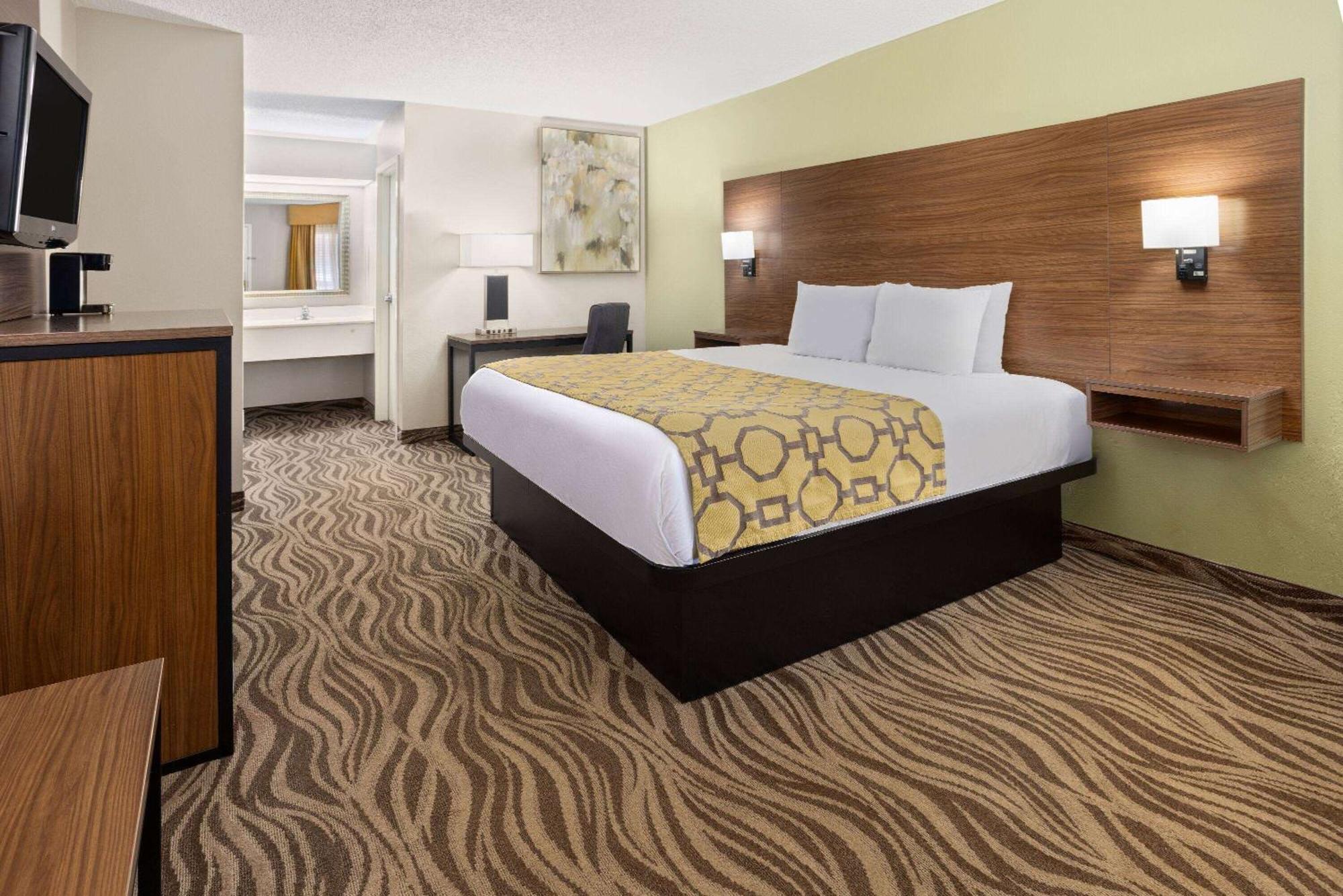 Baymont By Wyndham Griffin Hotel Exterior foto